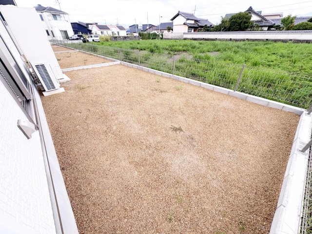 紀の川市下井阪第3 4号棟　の庭