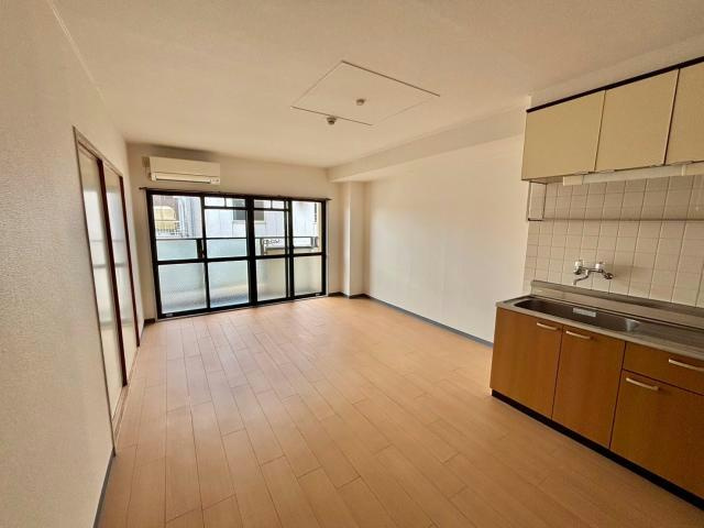 フラッツ・アイの居間・リビング