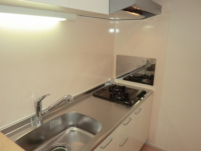 西東京市向台町１丁目のアパートのキッチン