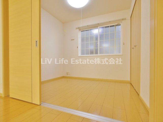 西東京市向台町１丁目のアパートの寝室