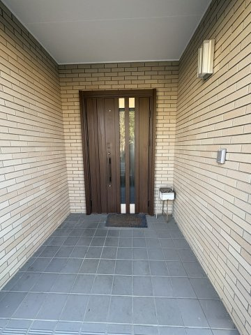 小川町東小川6丁目　中古戸建の玄関
