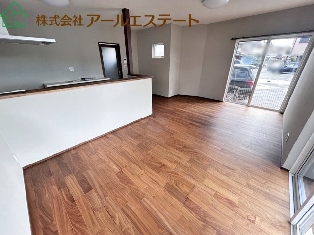 加古郡播磨町北本荘1丁目　　山陽電鉄「播磨町駅」徒歩9分の居間・リビング