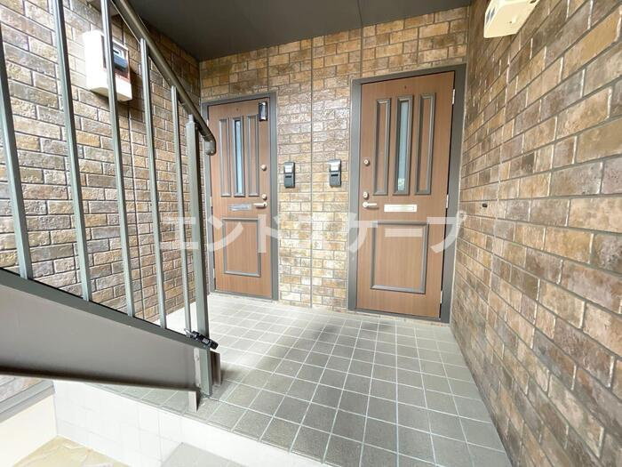 ヴィラ南雲Bのエントランス|高崎、前橋エリアのお部屋探しはエンドスケープまで！お客様の理想お聞かせ下さい♪