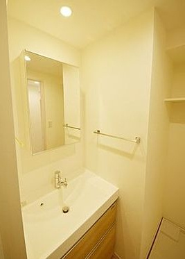 【独立洗面台】 | リブリ・レジデンス三ノ輪 | 独立洗面台、朝の身支度には欠かせません