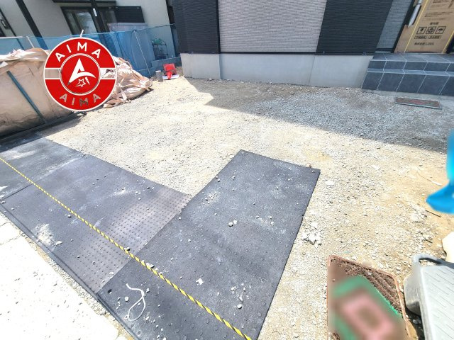 糟屋郡志免町志免1丁目第4-1棟（1号棟）の駐車場|広々した駐車場になります。3台並列駐車となります。