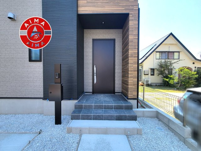 糟屋郡志免町志免1丁目第4-1棟（1号棟）の玄関|おでかけの時も帰った時も、「我が家」を最初に感じでもらえる素敵な空間に。