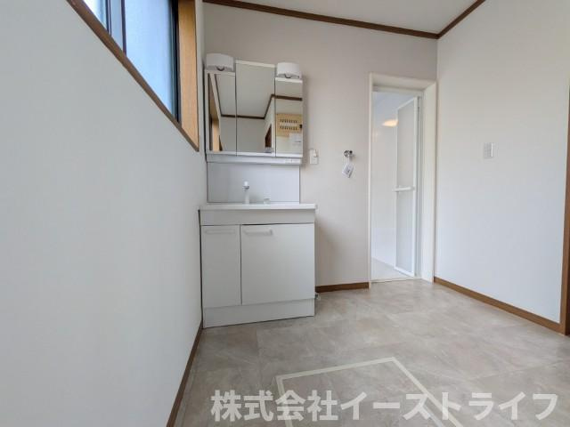 【中古物件】　いわき市小名浜字林ノ上　フルリフォーム済みの独立洗面台|リフォーム済みの独立洗面台を完備
