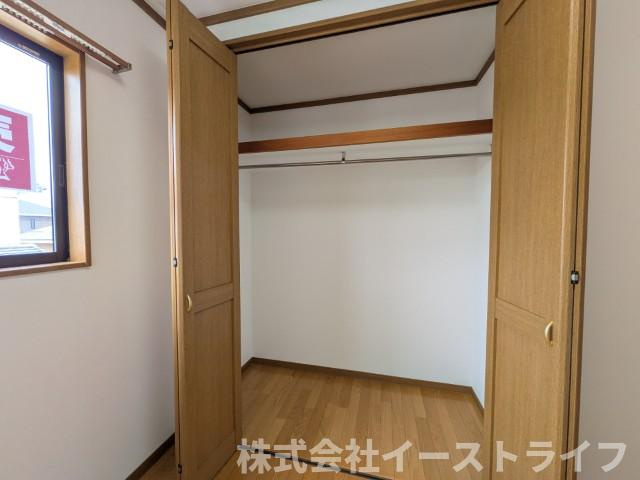 【中古物件】　いわき市小名浜字林ノ上　フルリフォーム済みの収納|2階西側奥3帖の洋室のクローゼット
