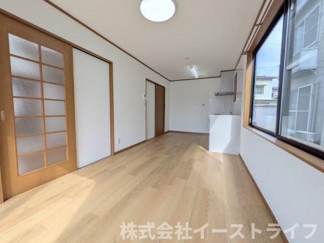 【中古物件】　いわき市小名浜字林ノ上　フルリフォーム済みの居間・リビング|10.5帖のLDK