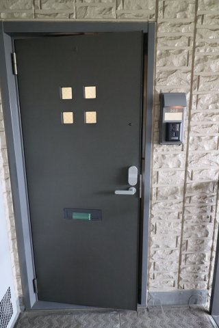 エクレールの玄関