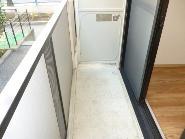 プロムナード中浦和のバルコニー|別号室の参考写真です。