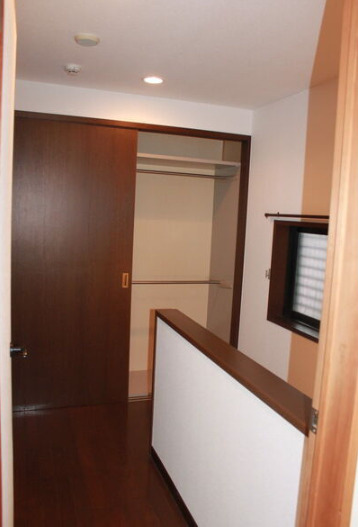 人丸町戸建の収納