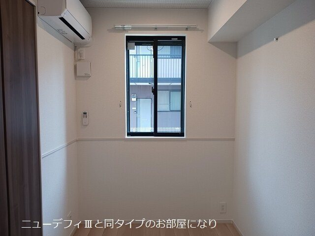 川崎市麻生区高石２丁目のアパートの寝室