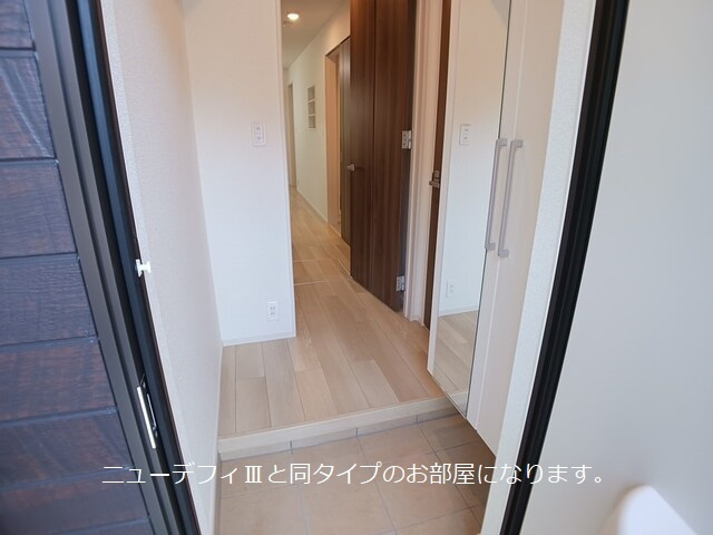 川崎市麻生区高石２丁目のアパートの収納