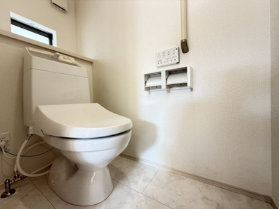 【トイレ】 | 読谷村喜名Ⅱ（全11棟）B・C・D・F・I号棟 | C号棟　温水洗浄便座♪