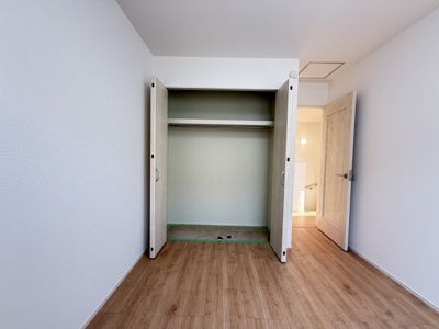 【収納】 | 読谷村喜名Ⅱ（全11棟）B・C・D・F・I号棟 | C号棟　洋室5.25帖＋CL付き♪