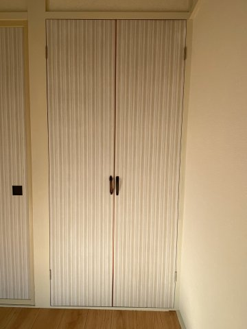 泉三嶽根貸家の収納|洋室7.5帖収納