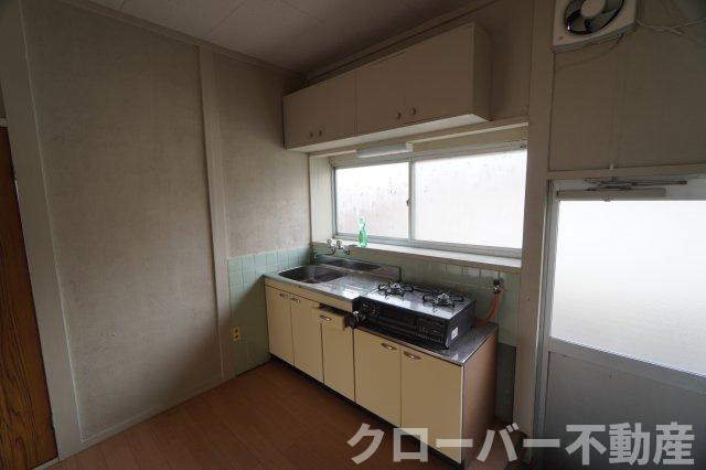 郡家町借家のキッチン