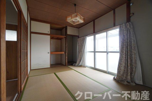 郡家町借家の和室