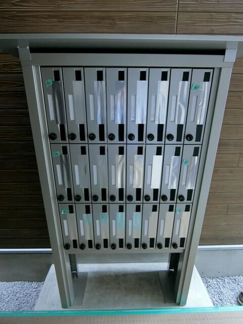 リブリ・プレジール志村三丁目のエントランス