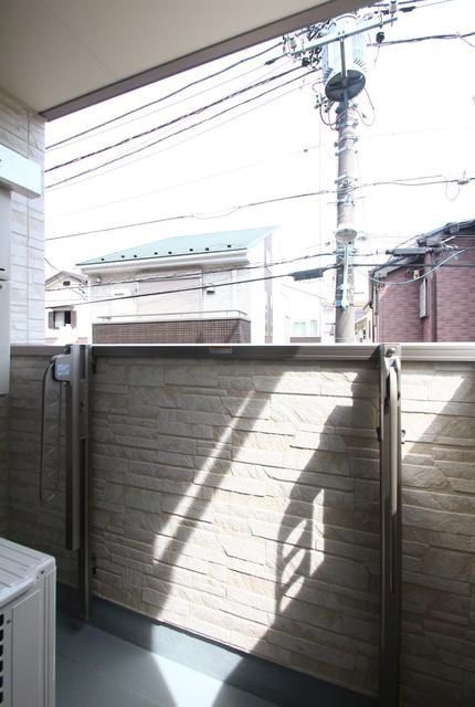 ルミウス東山のバルコニー