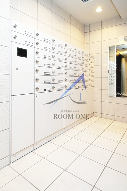 ファインクレスト護国寺のその他共用部分|宅配ボックスです。