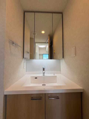 【洗面所】 | プライムアーバン西日暮里フロント | 2025年12月16日撮影 