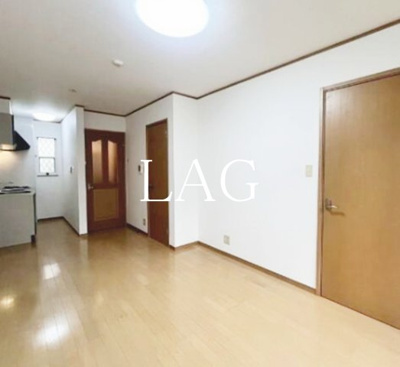 【居間・リビング】 | パーシモンガーデン | 洋室です。