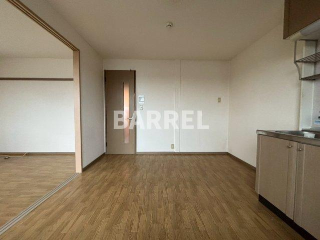 パリス北桜塚の居間・リビング