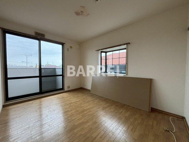 パリス北桜塚の居間・リビング