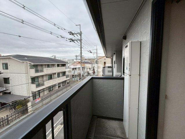 パリス北桜塚のバルコニー