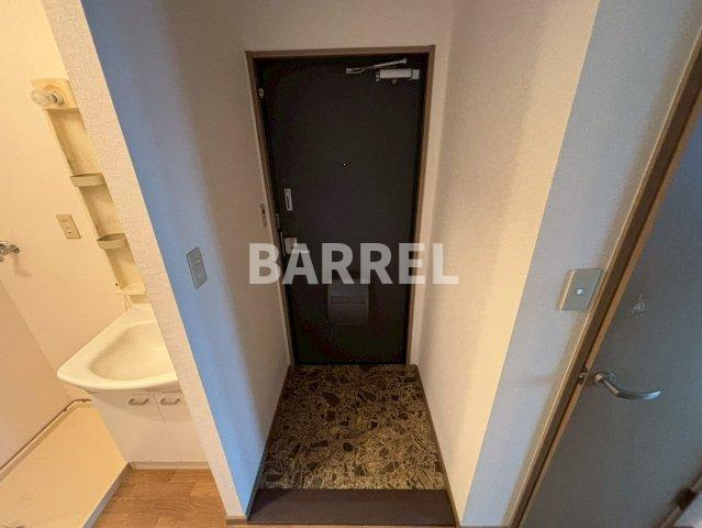 パリス北桜塚の玄関