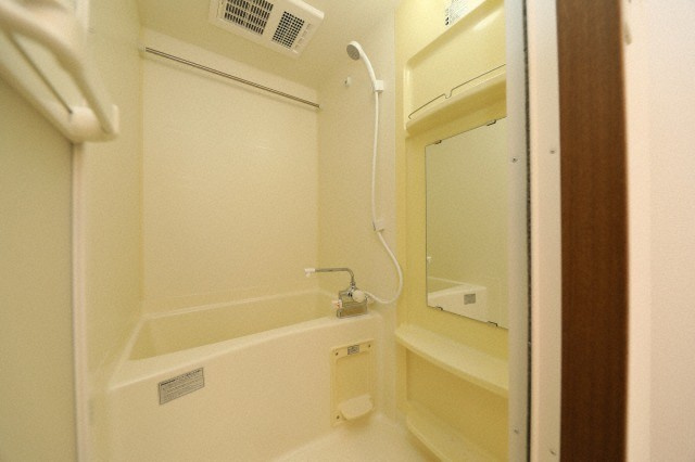 ロイヤルクイーンズパークの浴室