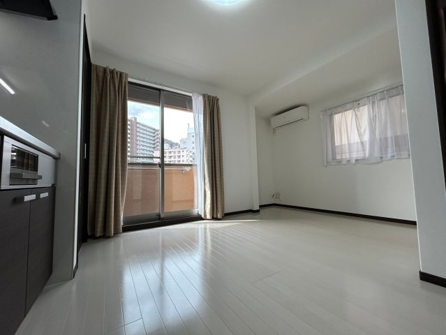 ファーストハイツの居間・リビング|使いやすい居間です