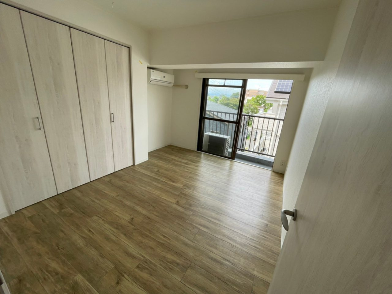 立川市錦町５丁目の中古マンションの洋室