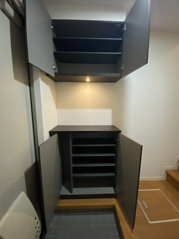 ジラソーレの玄関|シューズボックス