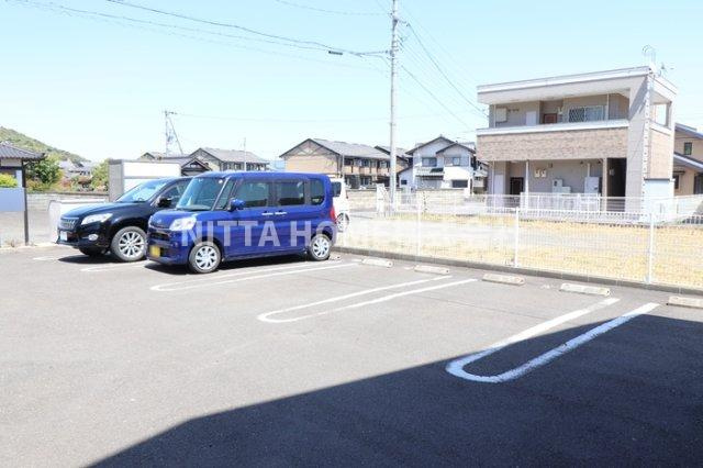 パルコマーレ本郷の駐車場|敷地内駐車場となります◎