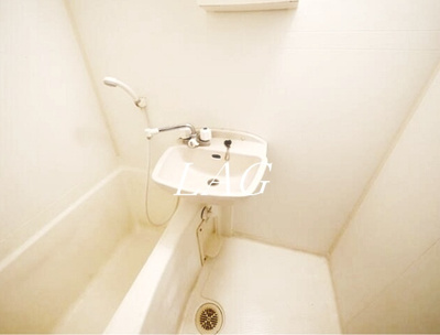 【洗面所】 | ココネ目白 | 洗面台です。