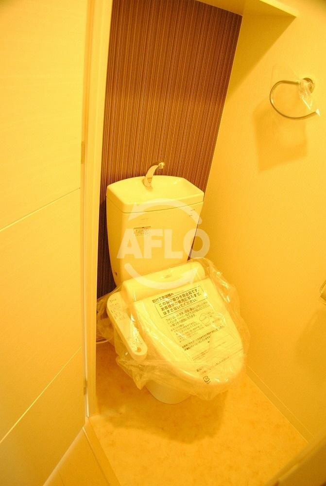 レジュールアッシュ心斎橋LUXEのトイレ|レジュールアッシュ心斎橋リュクス　温水洗浄便座