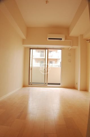 レジュールアッシュ心斎橋LUXEの内装|レジュールアッシュ心斎橋リュクス　明るいお部屋