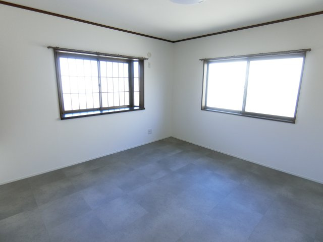 テラスハウス富塚の洋室