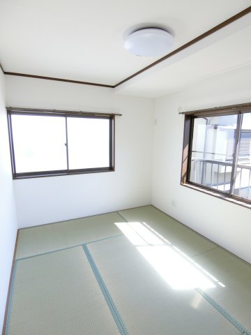 テラスハウス富塚の和室