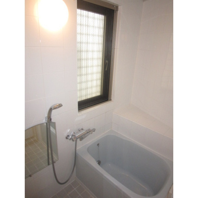 【浴室】 | ハーブ小日向茗蹊館 | 日々の暮らしに欠かせないお風呂です