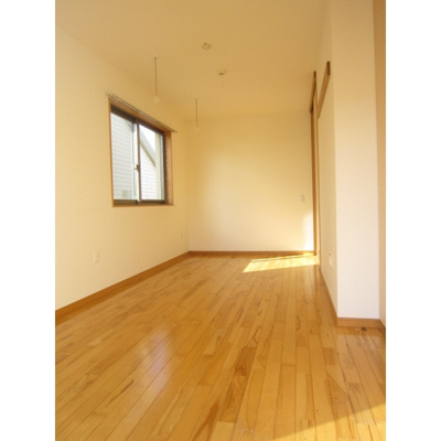 【内装】 | ハーブ小日向茗蹊館 | 明るい色調の室内です