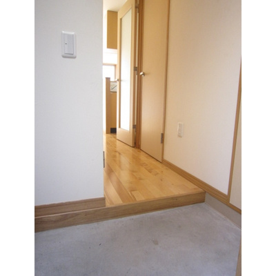 【玄関】 | ハーブ小日向茗蹊館 | ゆったりとした玄関です