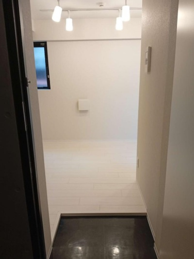 CICADA　RESIDENCE　NAKANOの玄関