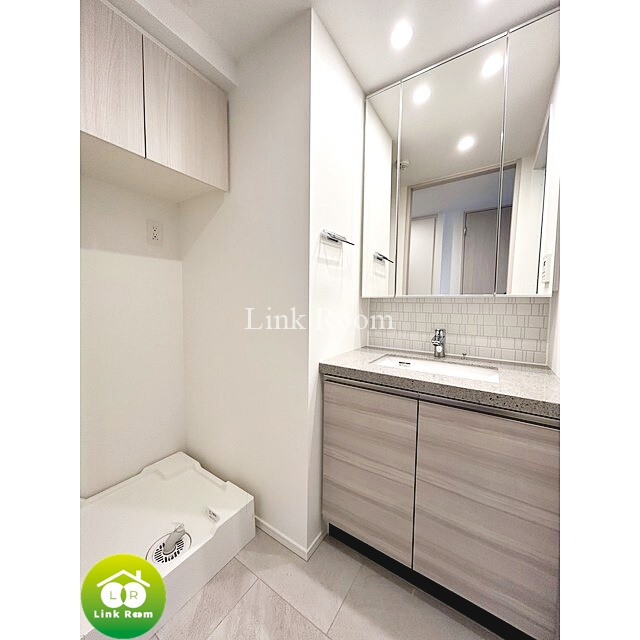 ザ・パークワンズ深川門前仲町の独立洗面台