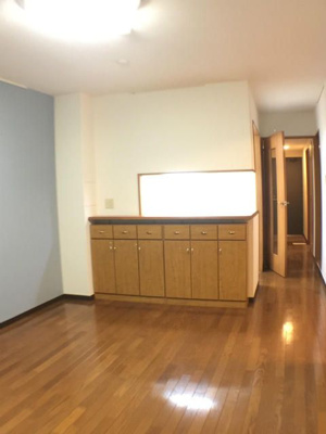 【居間・リビング】 | ルネ戸田公園駅前 | 居間です