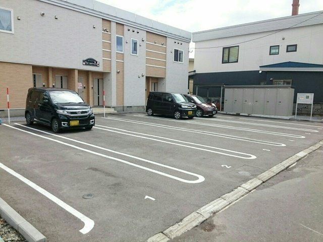 ユニバースの駐車場|駐車場です