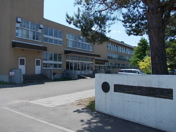 ユニバースの周辺|旭川市立陵雲小学校まで600m